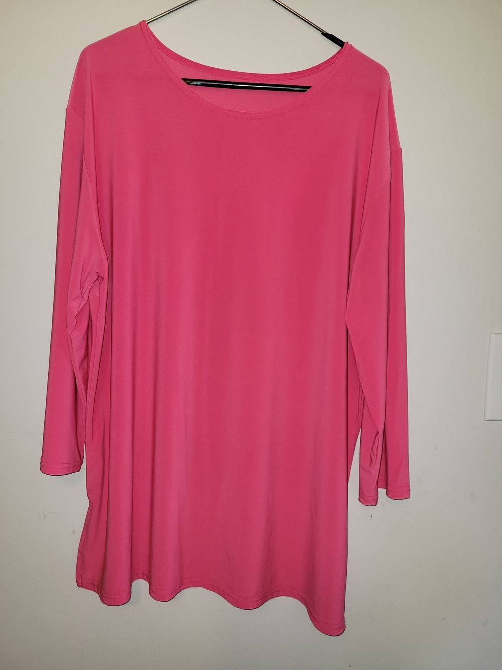 Women's Long Sleeve Scoop Neck Tunic - Pink